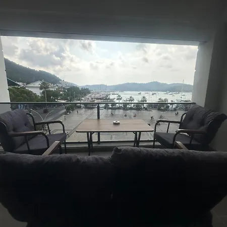 Central Suite *